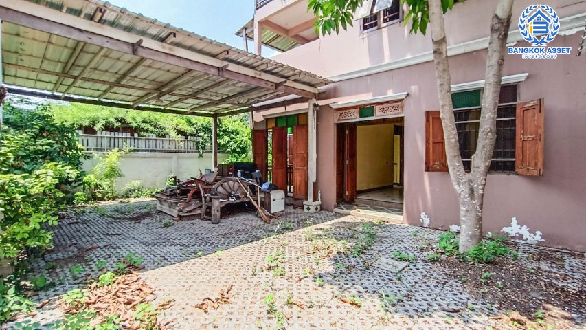 *****ทาวน์โฮมมือสองย่านนนทบุรี ม.ลูกกอล์ฟ พรีเมี่ยม ติวานนท์-ปากเกร็ด #หลังมุม เนื้อที่กว้างขวางสุดๆ ถึง 46 ตร.ว. ฟังก์ชัน 3 ห้องนอน 3 ห้องน้ำ 3 ที่จอดรถ ตกแต่งบ้านด้วยวัสดุอย่างดี พร้อมของแถมเพียบ! บนทำเลคุณภาพ ใกล้รถไฟฟ้าสายสีชมพู "สถานีแยกปากเกร็ด" และทางด่วน "ศรีรัช"